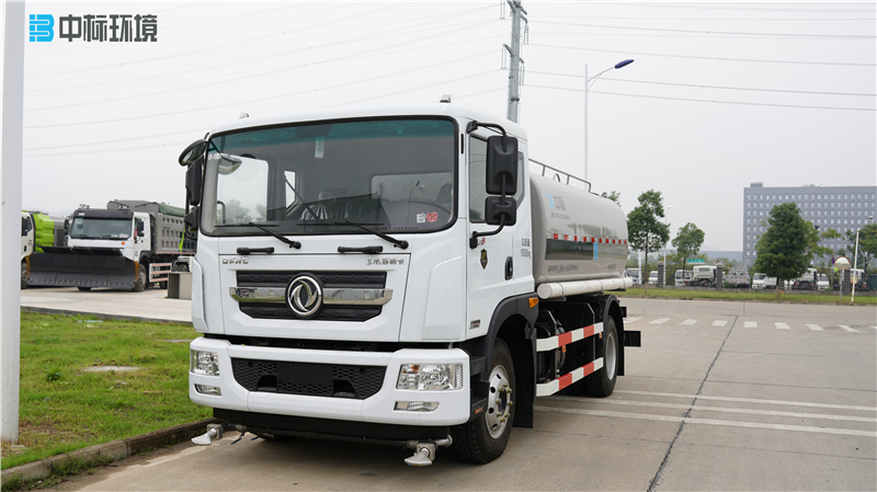 道路灑水車起動機(jī)單向離合不回位怎么回事？